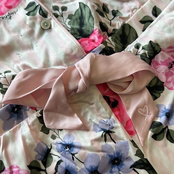 Victoria’s Secret Floral Romper - Picture 5 of 11